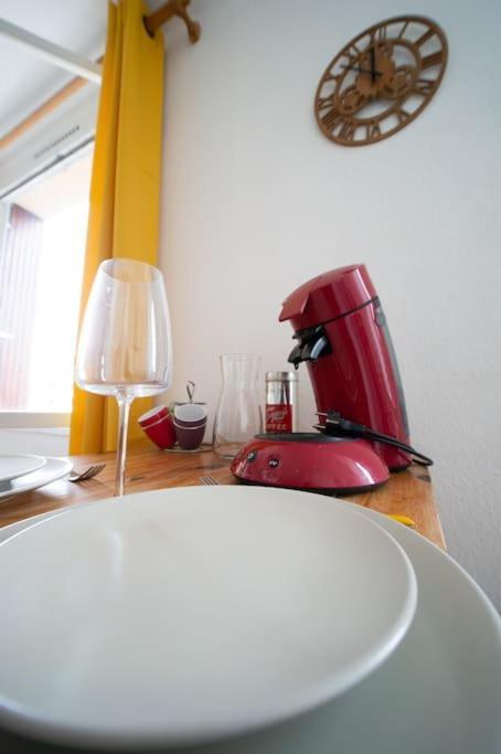 Fully Equipped Apartment Ideal For 2 People مارسيليا المظهر الخارجي الصورة