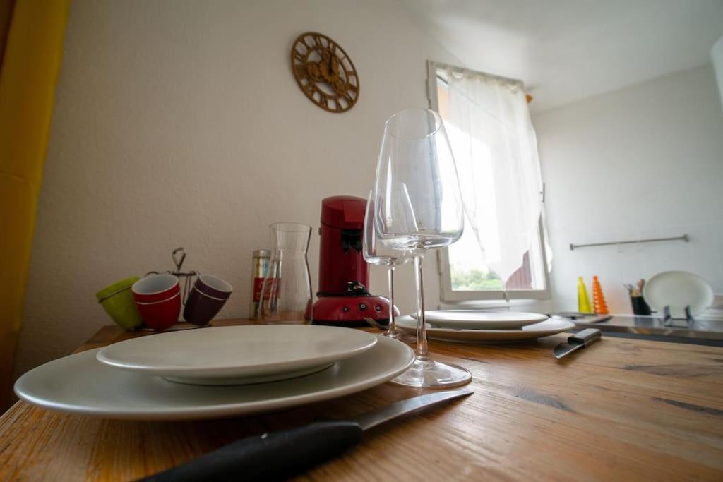 Fully Equipped Apartment Ideal For 2 People مارسيليا المظهر الخارجي الصورة